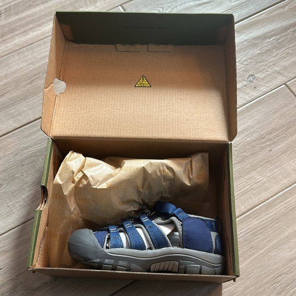 Brand New, Never Worn Keen Boys Newport H2 Sandals - Picture 4 of 4